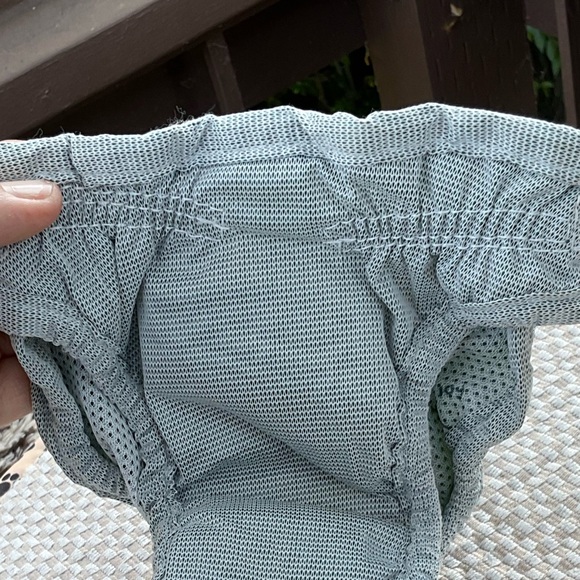 Pooch pad reusable dog diaper great for senior dogs Small - Picture 2 of 9